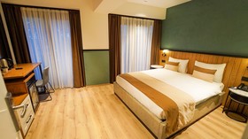 Fragments Hotel