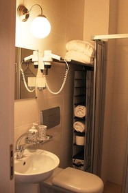 Frida Suites And Aparts