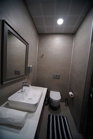 Fujer Suites & Hotel