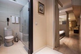Gallery Residence
