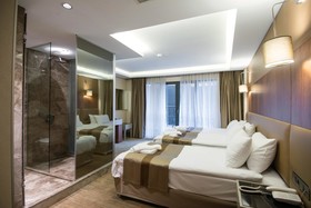 GK Regency Suites