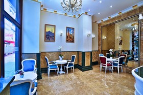 Glamour Hotel