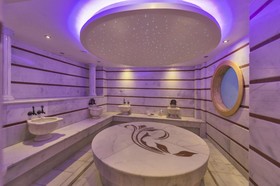 Glorious Hotel