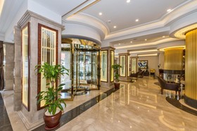 Glorious Hotel