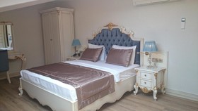 Glorious Hotel