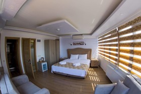 Oasis Suites Old City