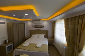 Oasis Suites Old City