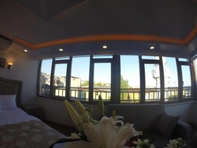 Oasis Suites Old City