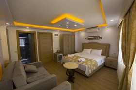 Oasis Suites Old City