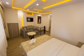 Oasis Suites Old City