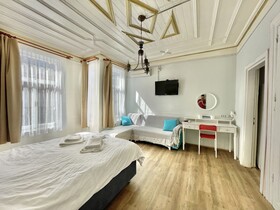 Golden Home