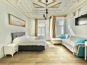 Golden Home