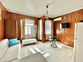 Golden Home