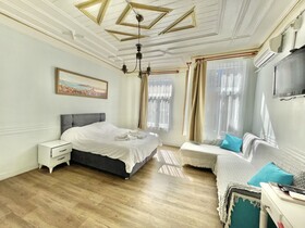 Golden Home