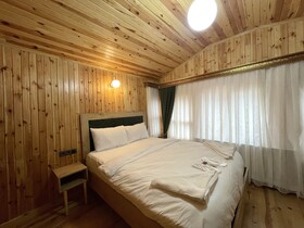 Golden Metro Boutique