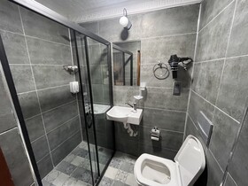 Golden Metro Boutique