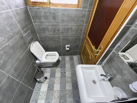 Golden Metro Boutique