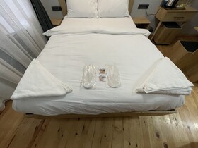 Golden Metro Boutique