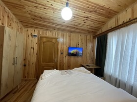 Golden Metro Boutique