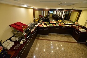 Golden Siyav Hotel