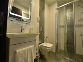 Golden Siyav Hotel
