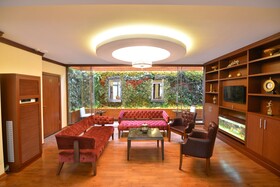 Golden Siyav Hotel