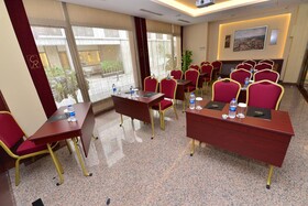Golden Siyav Hotel