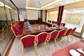 Golden Siyav Hotel