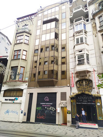 Golden Street Hotel