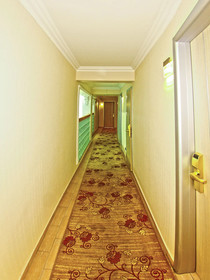Gold Hotel
