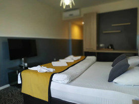 Gold Suite