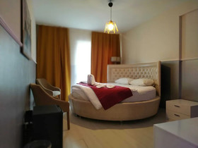 Gold Suite