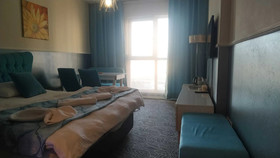 Gold Suite