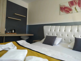 Gold Suite