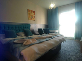 Gold Suite