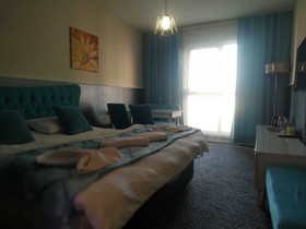 Gold Suite