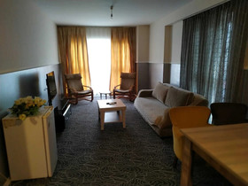 Gold Suite