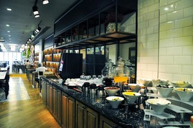 Grand Aras Hotel & Suites