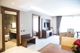 Grand Aras Hotel & Suites