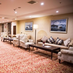 Grand Aras Hotel & Suites