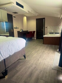 Grand Armada Hotel
