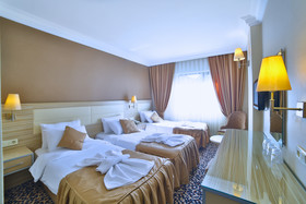 Grand Emin Hotel