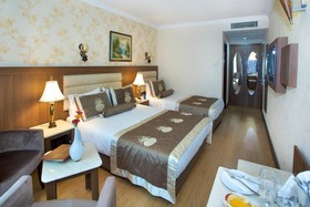 Grand Hilarium Hotel