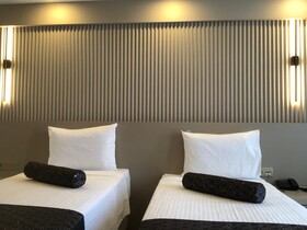 Grand Iska Hotel