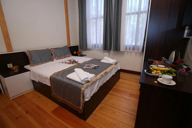 Grand Almira Hotel