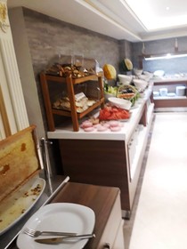 Grand Marcello Hotel