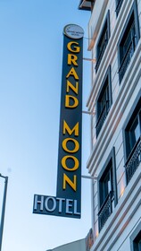 Grand Moon Hotel
