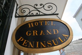 Grand Peninsula Hotel