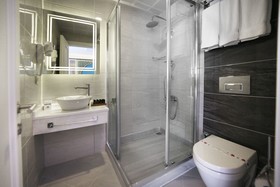 Great Fortune Design Hotel