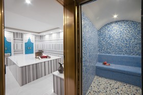 Great Fortune Design Hotel